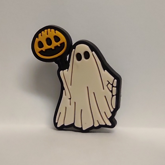 5/$5 Ghost With Pumpkin Sign Croc Shoe Charm Jibbitz - Picture 1 of 3